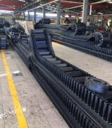 大傾角輸送帶廠家特殊裙邊、擋板6大優(yōu)勢