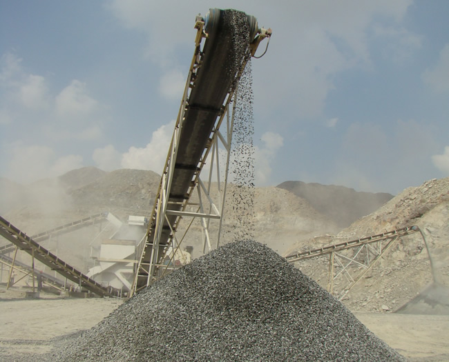 可移動輸送帶輸送機(jī)，運(yùn)輸砂石水泥煤炭，青島輸送帶生產(chǎn)廠家