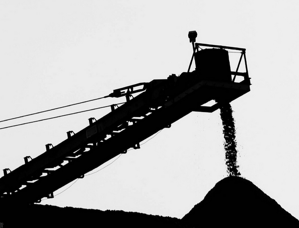 環(huán)形輸送帶現(xiàn)場接頭，輸送帶廠家安裝經(jīng)驗